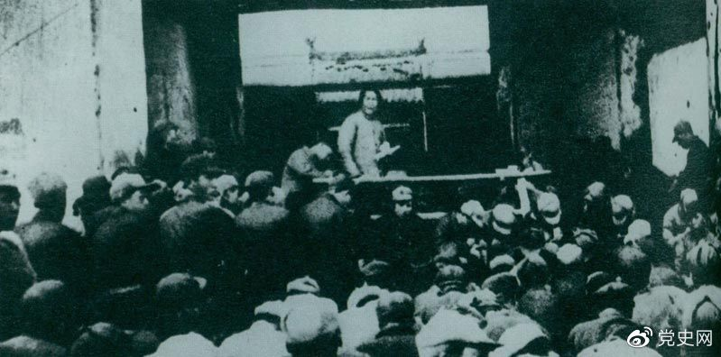 1935年12月27日，毛澤東在陜北瓦窯堡黨的活動分子會議上作《論反對日本帝國主義的策略》報告。